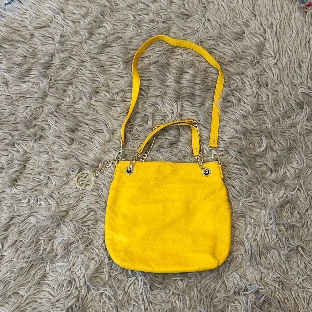 NWT Michael Kors Jet Set Chain Purse in citrus yellow color